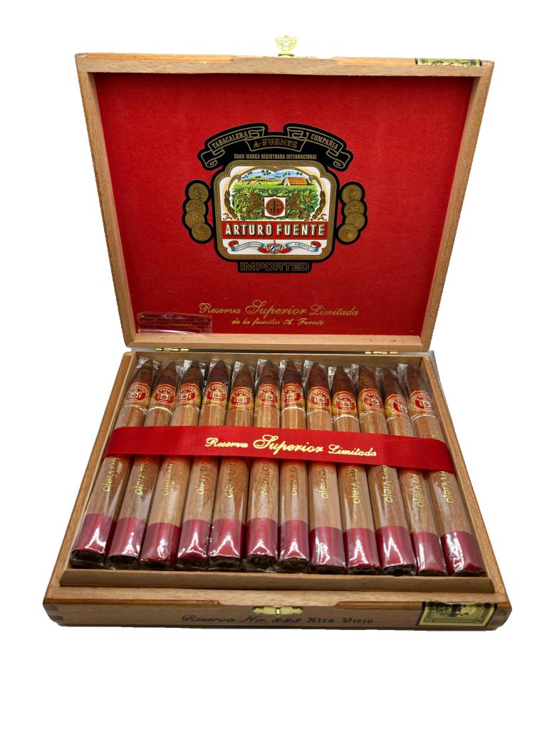 Arturo Fuente Añejo No. 888
